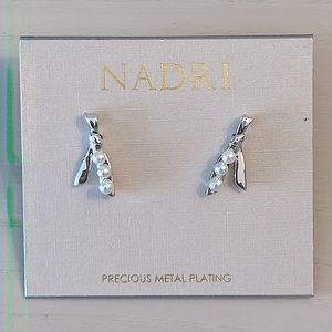 Beautiful earrings silver plating and pearls